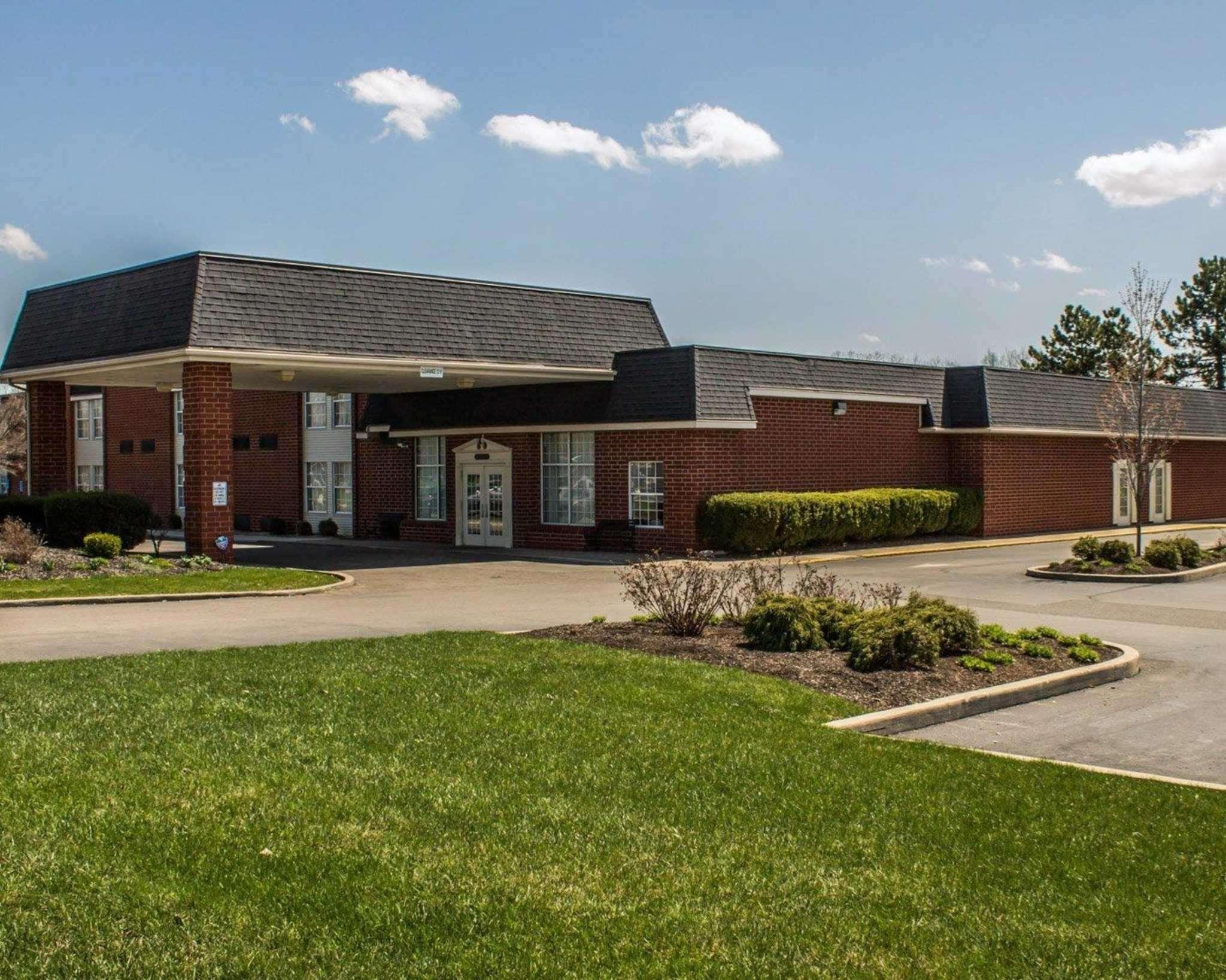 Quality Inn & Suites Mansfield Exterior photo